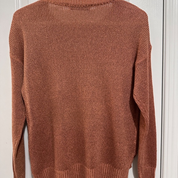 Ribbed crew neck sweater with side slits - Picture 2 of 2